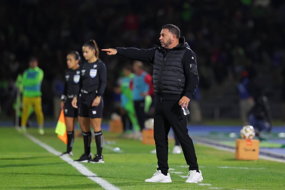 Antonio Mohamed con Toluca, durante la Liguilla del Apertura 2025 - Foto: Imago7