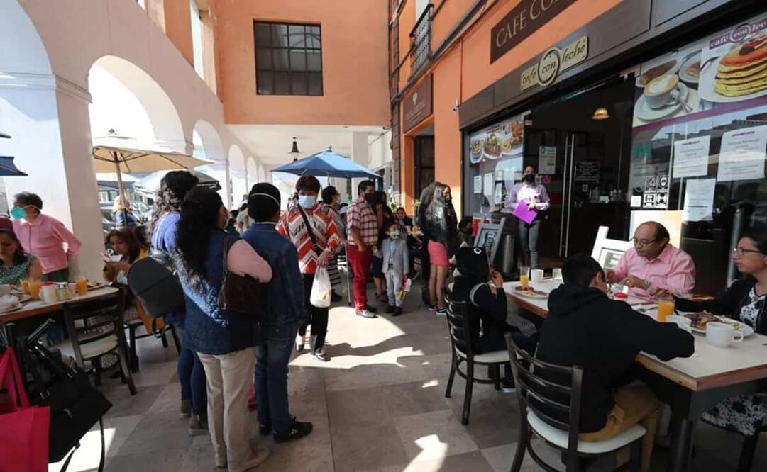 Familias completas se dieron cita en restaurantes del Edomex para celebrar el 10 de mayo. Foto: Jorge Alvarado EL UNIVERSAL