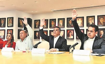 Ya no hay manera de que pase la reforma eléctrica: PAN y PRD