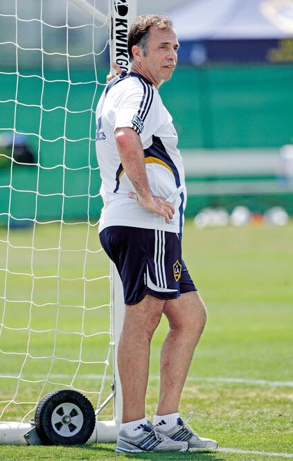 El estratega cree que Osorio debe calificar a México (REED SAXON. AP)