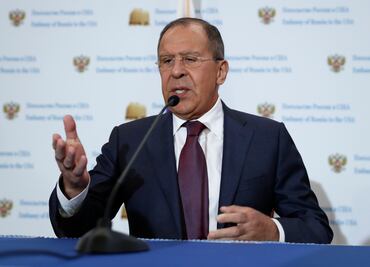 Interferencia rusa en política de EU es una "invención": Lavrov