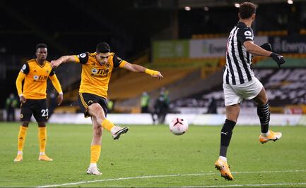 Así fue el golazo que Raúl Jiménez le anotó al Newcastle