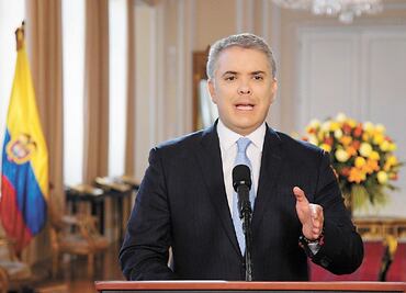 Tras rebelión, van por exlíderes de las FARC