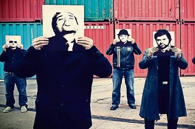 Dos horas de música luminosa con Love of Lesbian