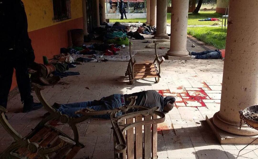 La entrega de cuerpos comenzó al siguiente día del supuesto enfrentamiento entre la Policía Federal y presuntos integrantes del Cártel de Jalisco Nueva Generación (CJNG) (Foto: EFE)