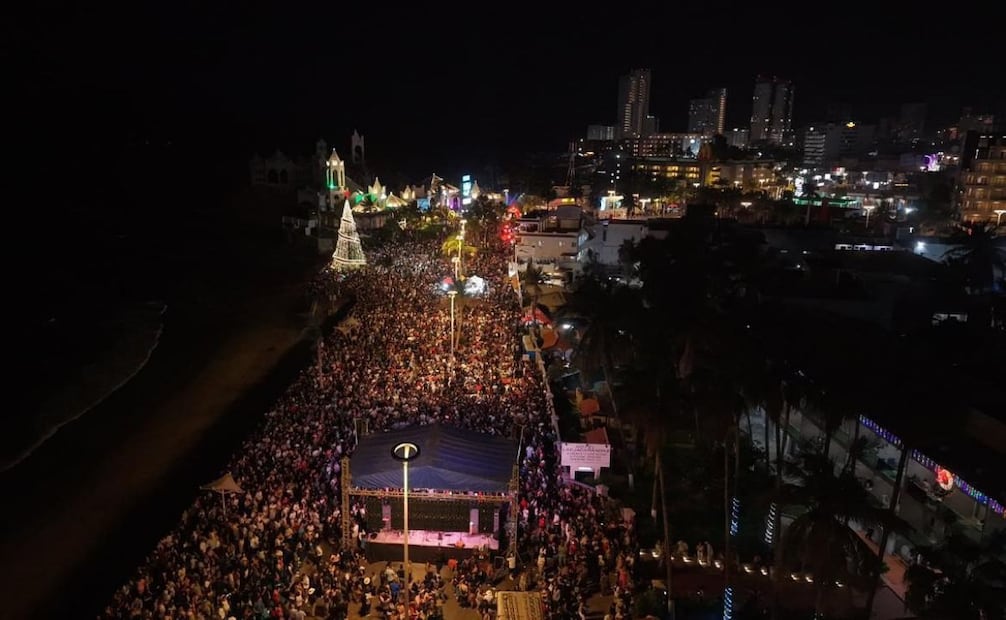 Más de 40 mil personas dan la bienvenida al 2026 en Mazatlán (01/01/2026). Foto: Especial