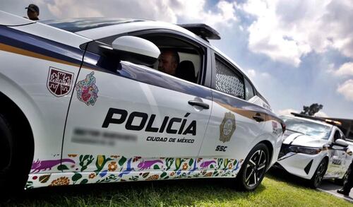 Vecinos exhiben presunto abuso policial contra trabajador de limpia en Azcapotzalco; fue agresivo y escupió una patrulla, dice SSC