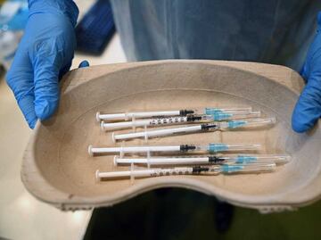 Miocarditis y pericarditis, los efectos secundarios que podrían causar vacunas Pfizer y Moderna