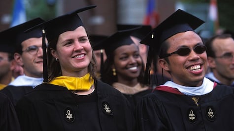 Biden lanza nuevo programa de pago de la deuda estudiantil que se ajusta a los ingresos