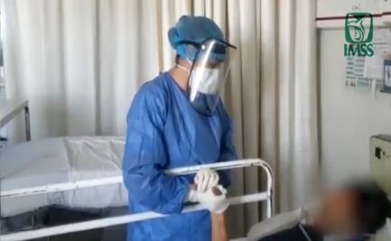 Enfermera canta a pacientes de Covid-19 en Jalisco