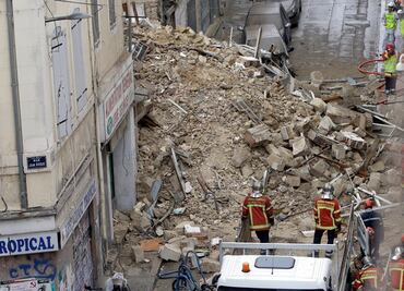 Reportan nueve personas desaparecidas tras derrumbe de dos edificios en Marsella