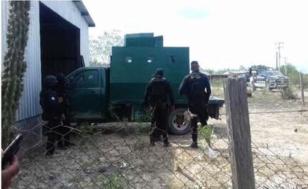 Aseguran vehículo equipado con blindaje artesanal en Tamaulipas