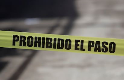 Abandonan dos cuerpos sobre la carretera Zitácuaro-Benito Juárez, Michoacán