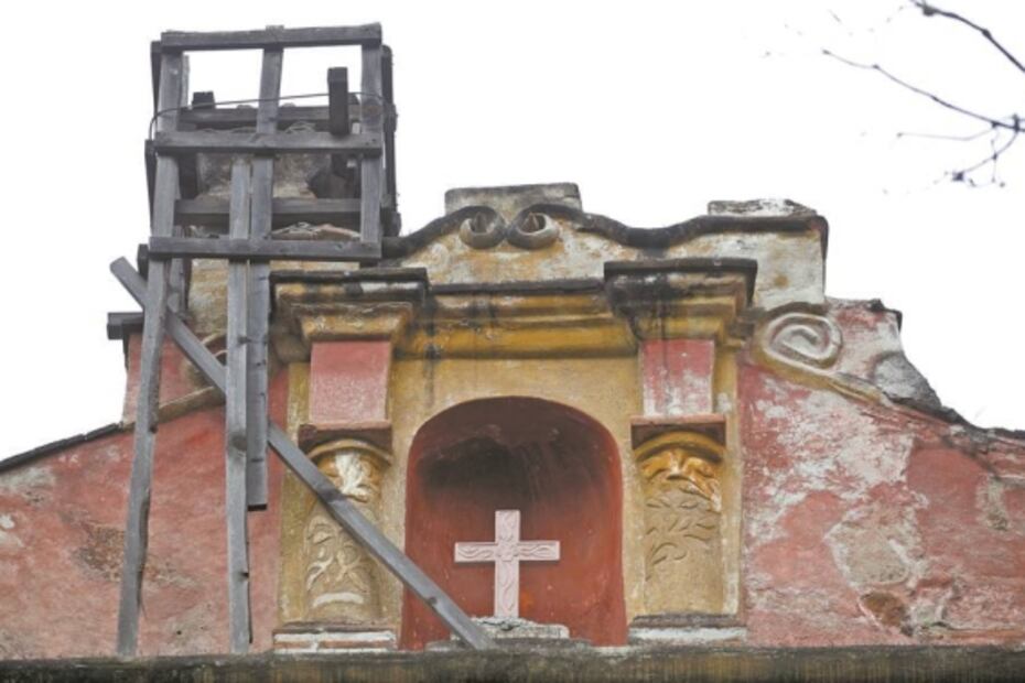 Comunidades de Magdalena Contreras y de San Ángel restauran iglesias sin supervisión ni recursos del INAH