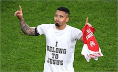 Gabriel Jesus podría ser multado por celebrar con mensaje religioso
