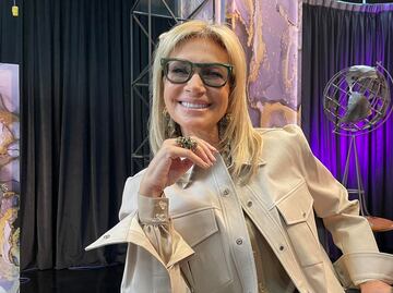 Adela Micha luce una falda pantalón de tul que grita originalidad