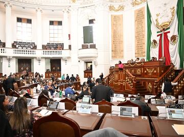 Congreso de CDMX guarda minuto de silencio en memoria de primo de Diana Sánchez Barrios; falleció por lesiones provocadas tras atentado