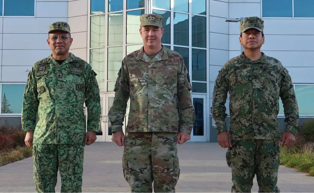 Elementos de las Secretarías de la Defensa Nacional y de Marina, así como del Comando Norte de EU, participaron en una junta técnica en la Base de la Fuerza Espacial Peterson, en Colorado Springs, del 23 al 26 de agosto de 2026. Foto: X @Defensamx1
