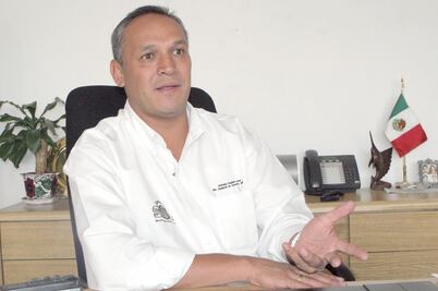 Fuera, hermano de Dolores Padierna