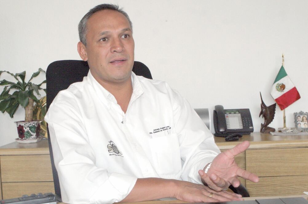 Fuera, hermano de Dolores Padierna