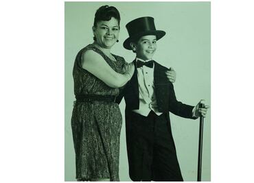 Carlos Espejel está de luto por la muerte de su madre, Yolanda Leguizamo