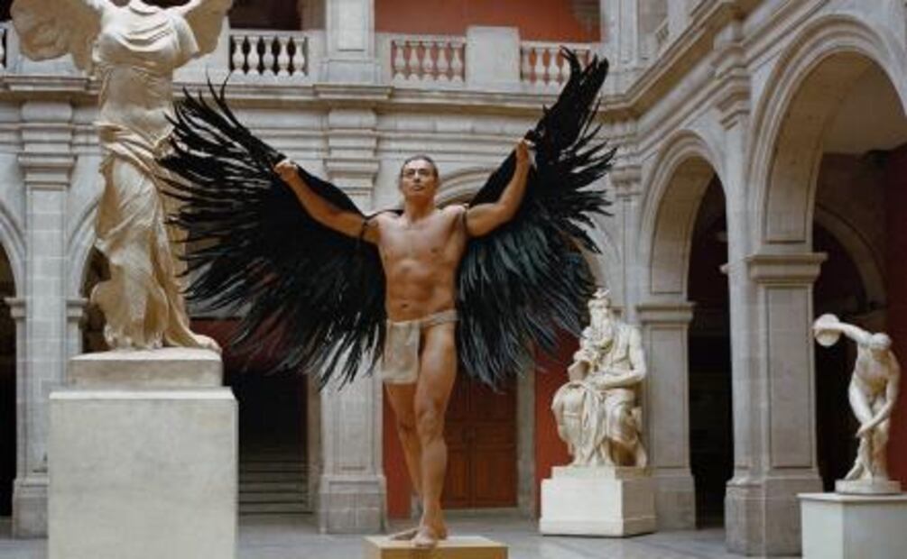 Fotógrafo se inspira en cultura prehispánica para mostrar el cuerpo humano