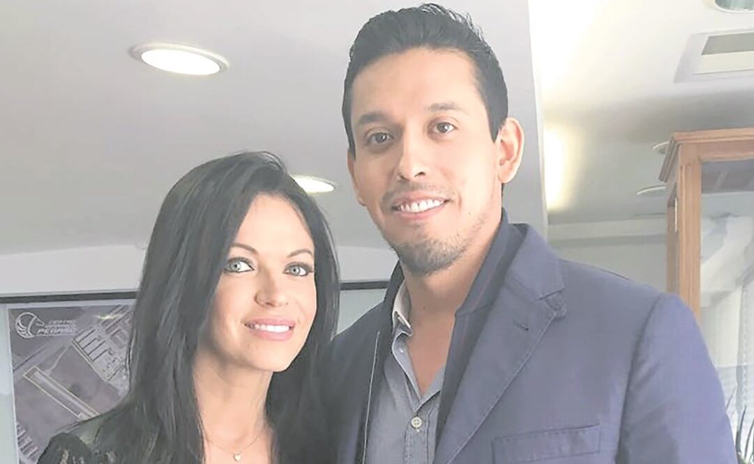 Iván Aguilera y su esposa Simona anunciaron recientemente un concierto tributo en febrero a Juan Gabriel en Toluca (RAFAEL RAMÍREZ. EL UNIVERSAL)