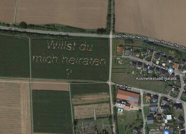 Propone matrimonio en campo de maíz de Alemania y aparece en Google Maps