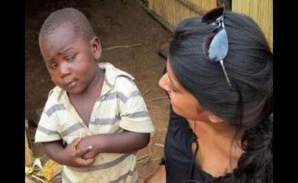 Así luce el niño desconfiado que se convirtió en meme