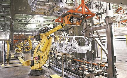 Caen ventas de autos por escasez de inventario