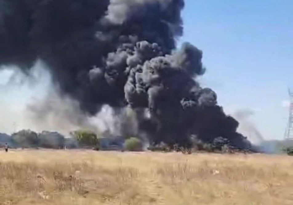 Incendio en la autopista México-Pachuca. Foto: Especial