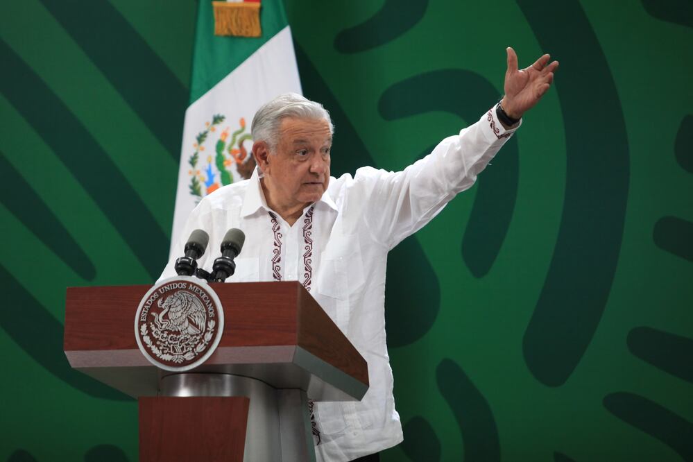Voy a jubilarme, ya no quiero tomar tantas pastillas, señala AMLO. Foto: Edwin Hernández / EL UNIVERSAL