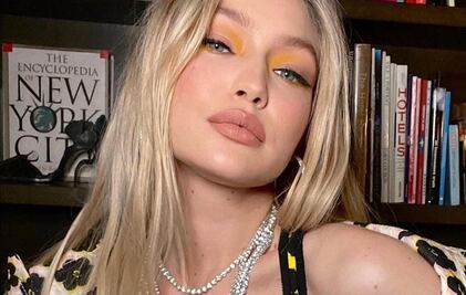 Gigi Hadid celebró su cumpleaños con look de corset y transparencias