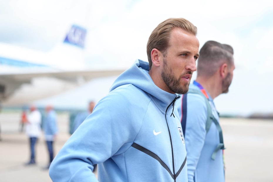 Harry Kane de Inglaterra en su llegada a la ciudad de Kansas para el Mundial de 2026 - Foto: AFP