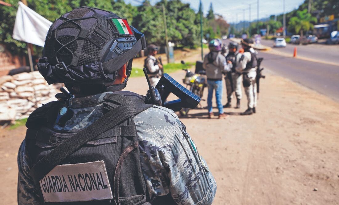 A pesar del operativo de seguridad, dos personas fueron asesinadas el lunes en el municipio de Uruapan. Foto: de JUAN JOSÉ ESTRADA. CUARTOSCURO