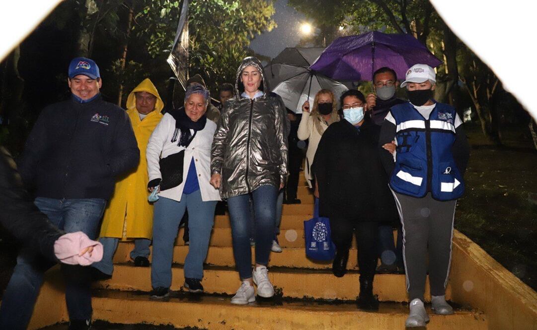 Este programa consiste en intervenir senderos de diversas colonias con iluminación, mantenimiento de áreas verdes, bacheo, entre otras. Foto: Especial 