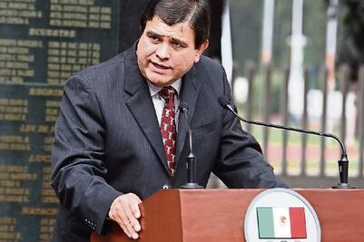 FIBA amaga con otra suspensión