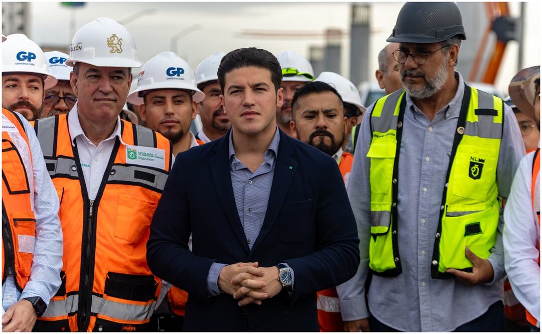 Samuel García dijo que se trabaja día y noche para que los ciudadanos puedan llegar al Aeropuerto sin carro. Foto: Especial