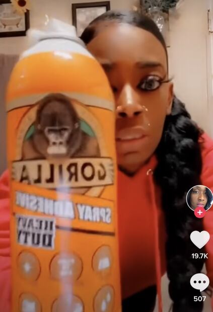 TikToker copia el reto del Gorilla Glue en el pelo y este es el resultado
