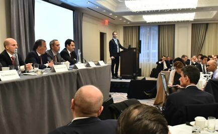 Meade y González sostienen encuentro con inversionistas en NY