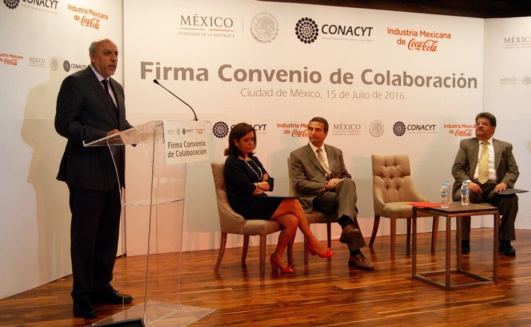 El convenio que hoy firmaron tiene una vigencia de dos años, pero la relación entre el Conacyt y la Industria Mexicana de Coca-Cola se remonta a 40 años atrás. (FOTO: Cortesía Conacyt)
