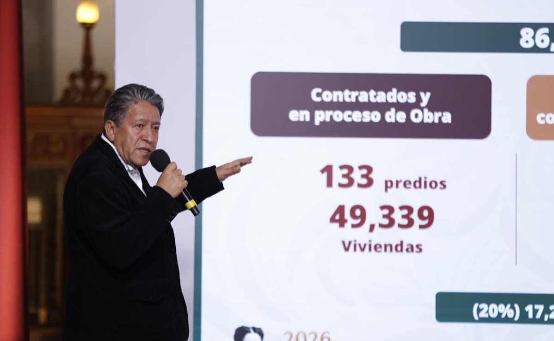 El titular de la Comisión Nacional de Vivienda (Conavi), Rodrigo Chávez Contreras, durante la mañanera del 14 de enero del 2026. Foto: Diego Simón / EL UNIVERSAL