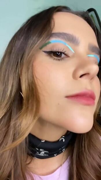 El delineado gráfico de Yuya lo puedes hacer en casa