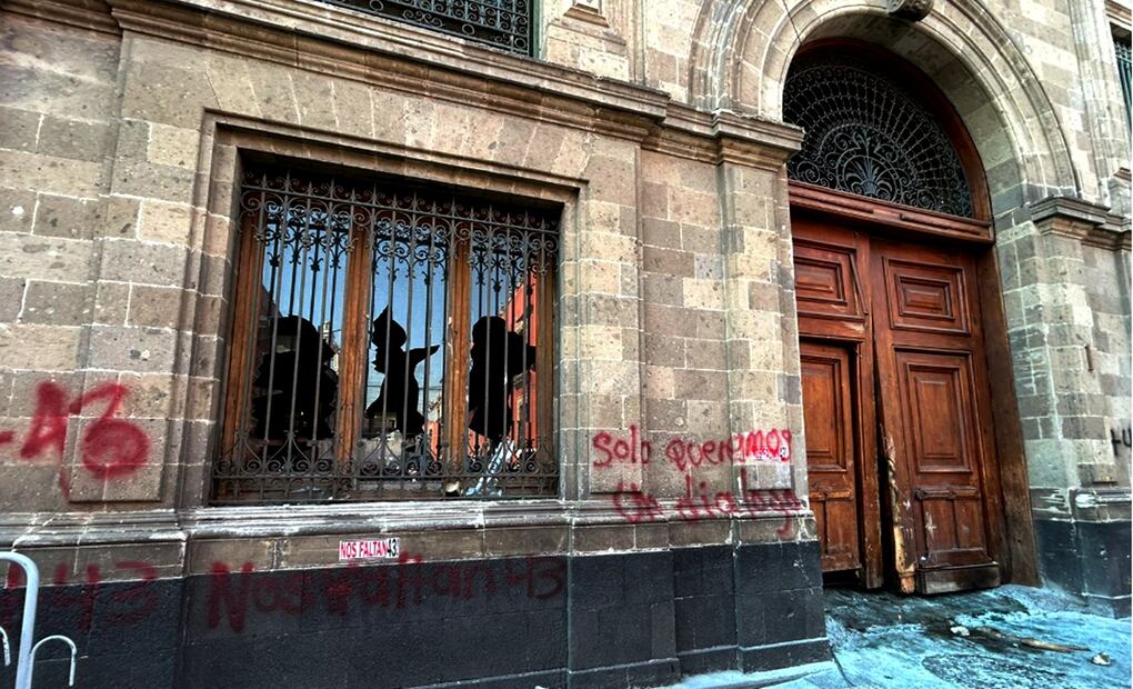Normalistas de Ayotzinapa. Foto: Iván Montaño/EL UNIVERSAL