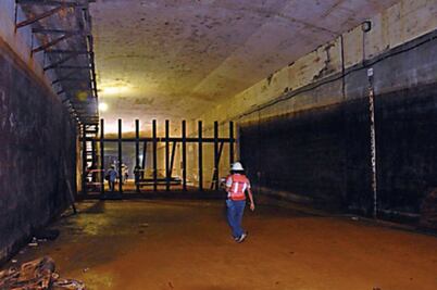 Recorren especialistas túnel de Coatzacoalcos