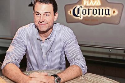 Fuera formalidades, un nuevo liderazgo