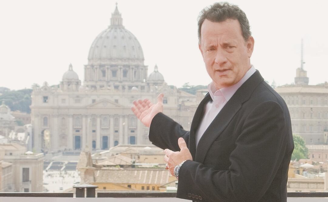 En Roma, Tom Hanks apretó manos de mexicanos sin temor al contagio. Promovía su cinta Ángeles y demonios. ARCHIVO EL UNIVERSAL