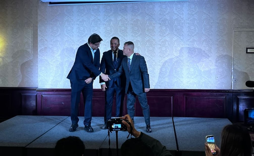 Diputados de Morena reconocen conciliación entre Gerardo González y Víctor Hugo Lobo Rodríguez (02/02/2026). Foto: Rafael García / EL UNIVERSAL