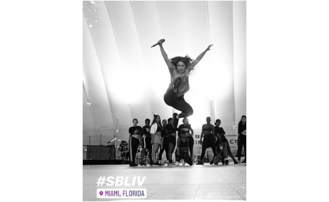 Shakira ensaya su presentación. Foto: Instagram 