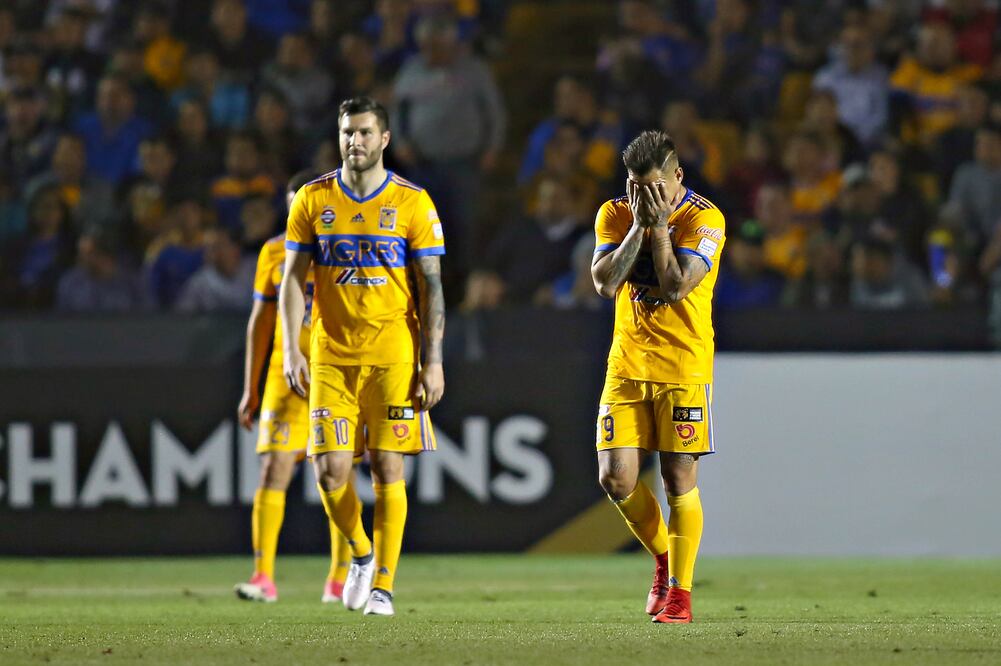 Imago7.  André-Pierre Gignac y Eduardo Vargas durante el partido de vuelta de los Cuartos de Final de la Concachampions entre los Tigres y Toronto